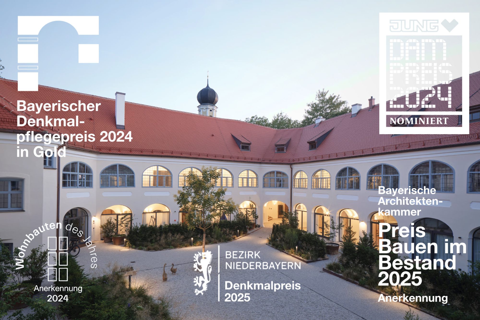 Schlosshof mit Preisen